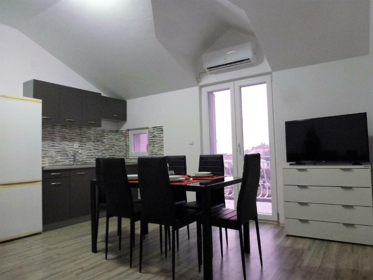 Apartmani Slavica Šibenik Exterior foto